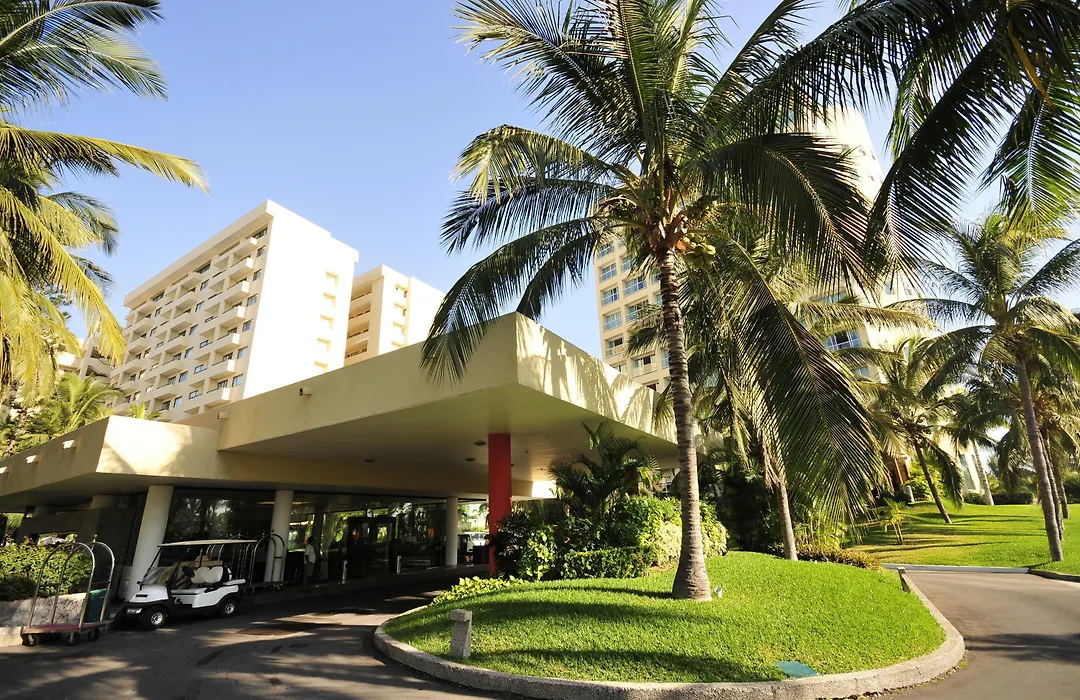 Ocean Breeze Mazatlan-1